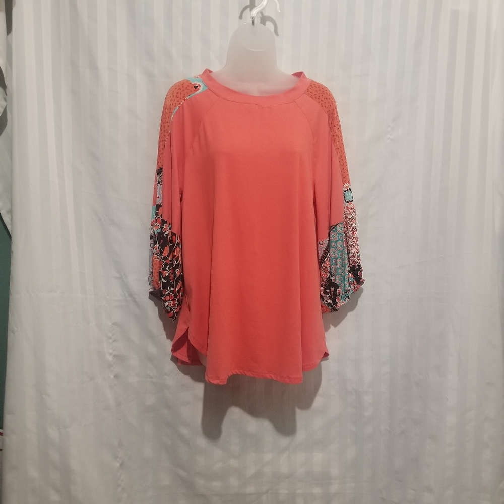 Emerald brand top